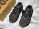 YEEZY BOOST 700 UTILITY BLACK