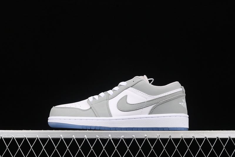 AIR JORDAN 1 LOW WHITE/WOLF GREY