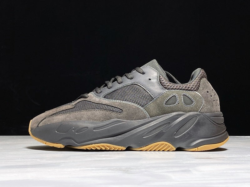 YEEZY BOOST 700 UTILITY BLACK