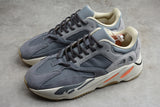 YEEZY BOOST 700 MAGNET