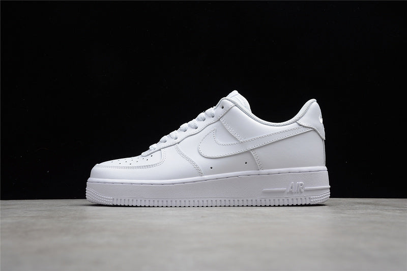 AIR FORCE 1 LV8 "WHITE"
