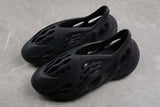 YEEZY FOAM RUNNER BLACK