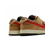 DUNK LOW CLOT”