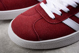 GAZELLE COLLEGIATE BURGUNDY